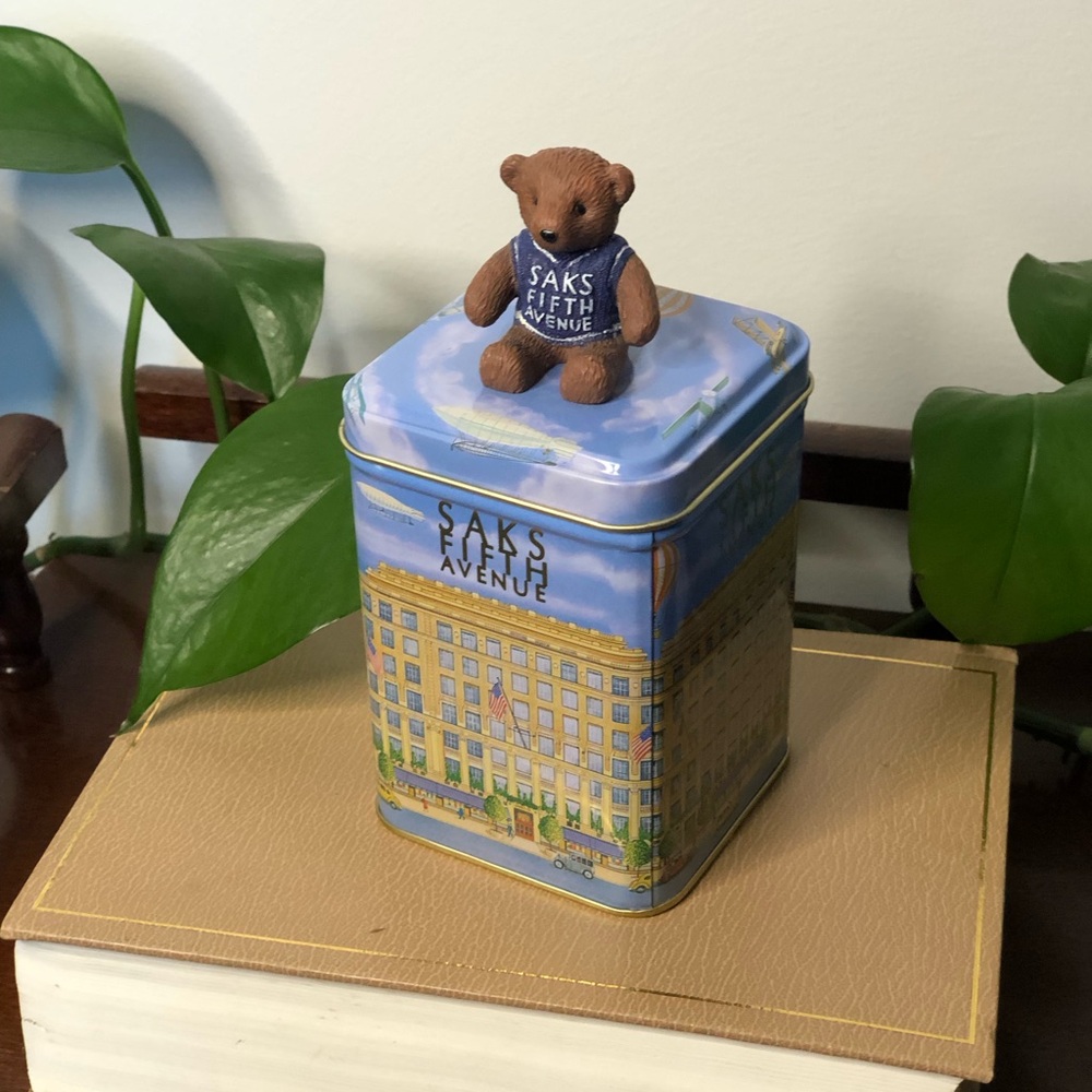 Vintage Saks Fifth Avenue Flagship Store Teddy Bear Topper Decorative Tin